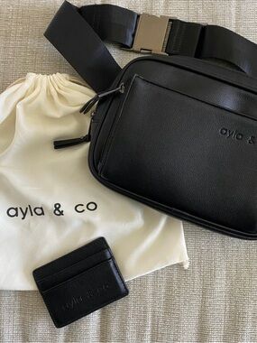 ayla & co Black Leather Crossbody Bag